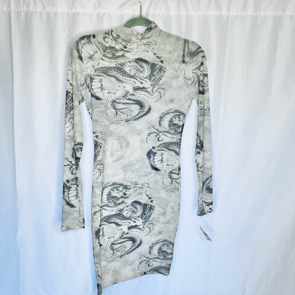 Long Sleeve mesh dress with snake skin print - Picture 5 of 5